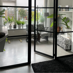 Stalen deuren (taats) en wanden op maat